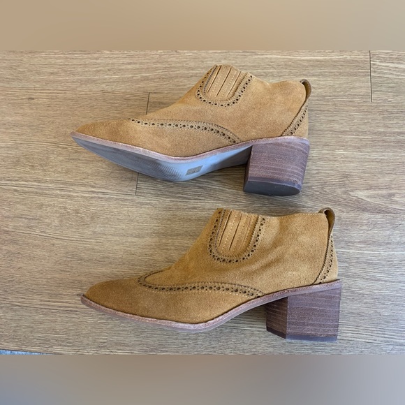 Madewell Grayson Chelsea Boot Suede in Amber Tan Color Brand New - Picture 4 of 7